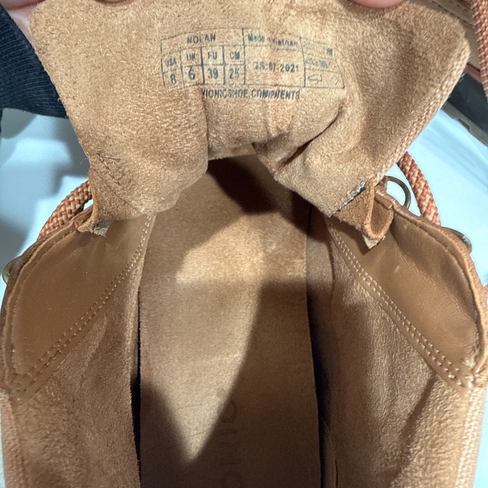 Vionic boots - image 5